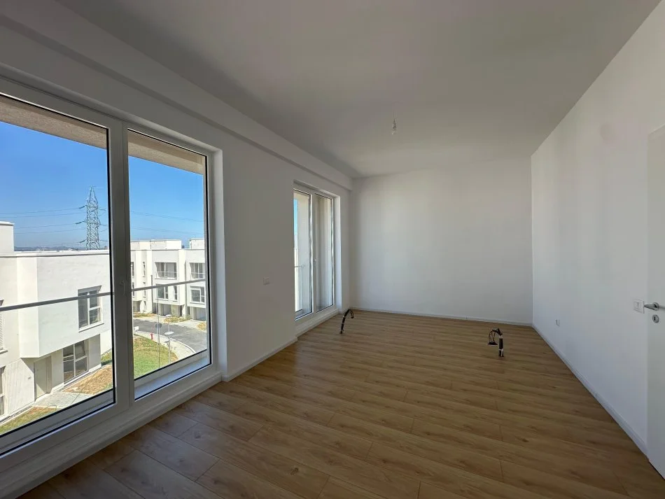 Tirane, jepet me qera Vile Kati 0, 252 m² 1.200 € (Residenca Aba prane Liqenit te Farkes.)