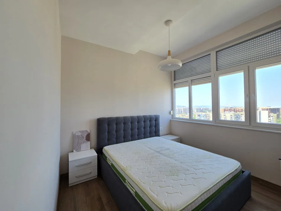 Tirane, jepet me qera apartament 2+1 Kati 8, 87 m² 850 € (Perballe Delijorgjit)