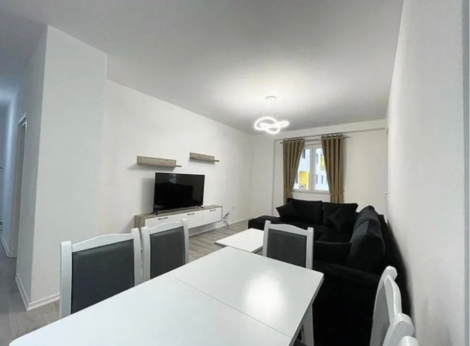 Tirane, jepet me qera apartament 2+1 Kati 4, 106 m² 550 € (Tek Grand Gallery ne Yzberisht)