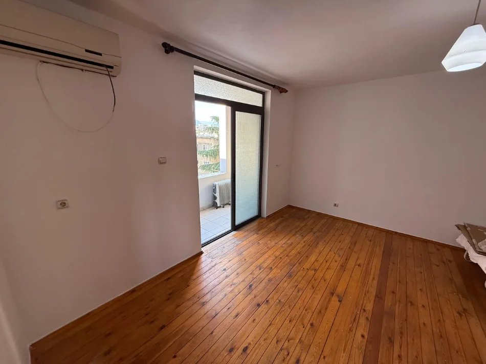 Tirane, shitet apartament 2+1 Kati 5, 82 m² 139.000 € (Brryli)