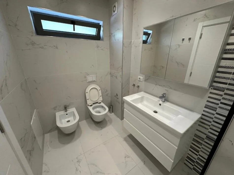 Tirane, Liste me oferta Vile 2 Katshe Kati 2, 288 m² (TEG)