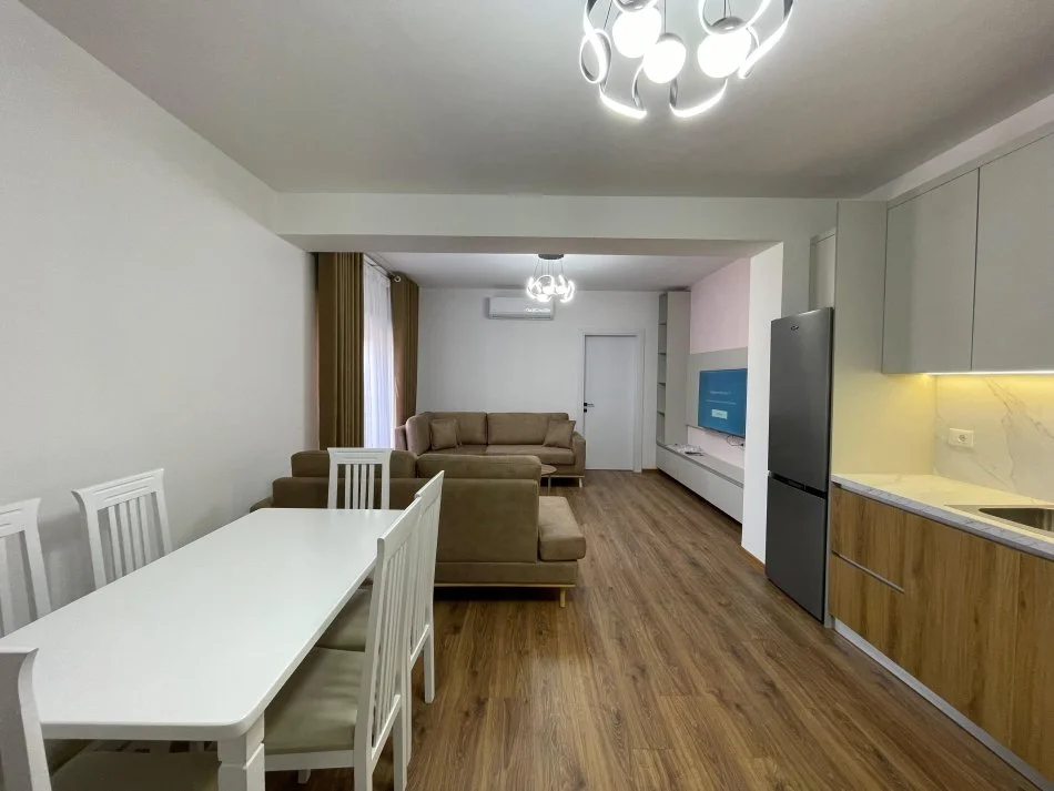 Tirane, Liste me oferta apartament 2+1+Ballkon Kati 6, 110 m² (KODRA E DIELLIT)