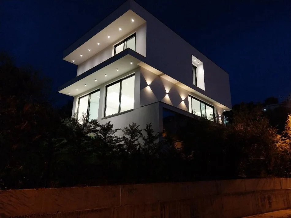 Tirane, jepet me qera apartament 2 Katshe Kati 0, 800 m² 3.500 € (Liqeni i Thate.)