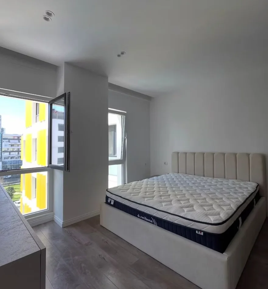 Tirane, jepet me qera 2+1 Kati 3, 75 m² 900 € (Zogu i Zi)