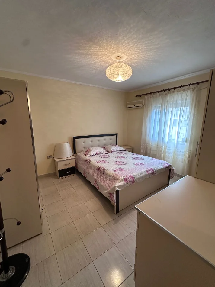 Tirane, shitet apartament 1+1 Kati 5, 50 m² 100.000 € (Ali Demi.)