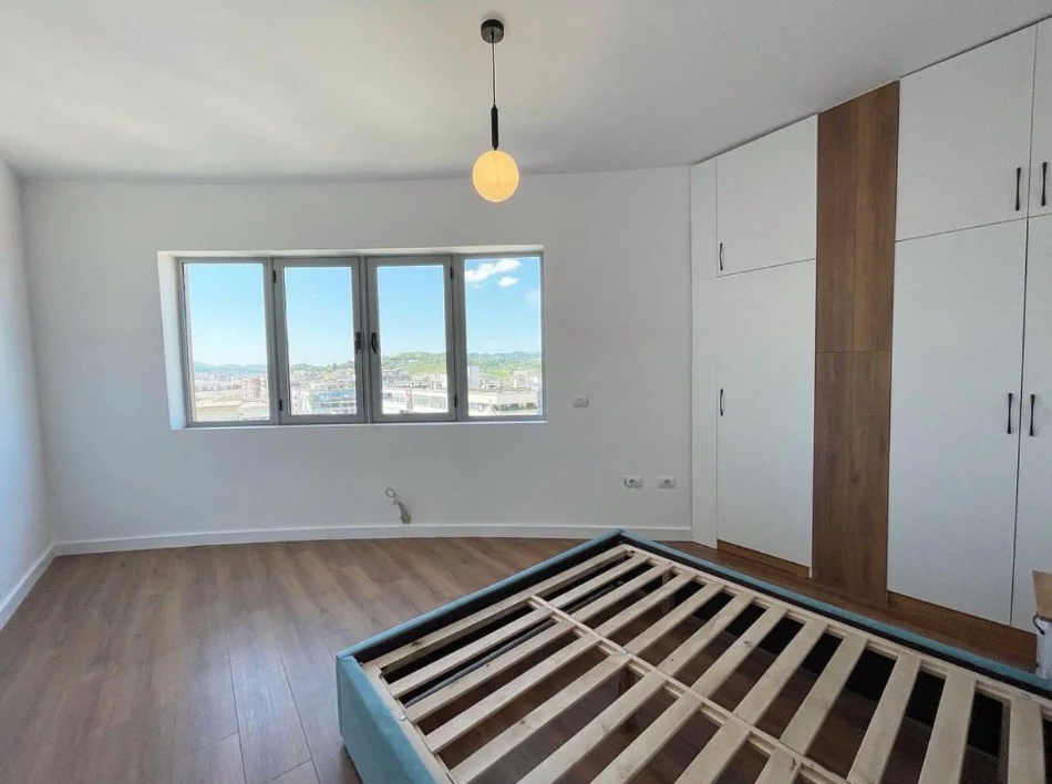 Tirane, shitet apartament 2+1 Kati 9, 104 m² 156.000 € (Astir)