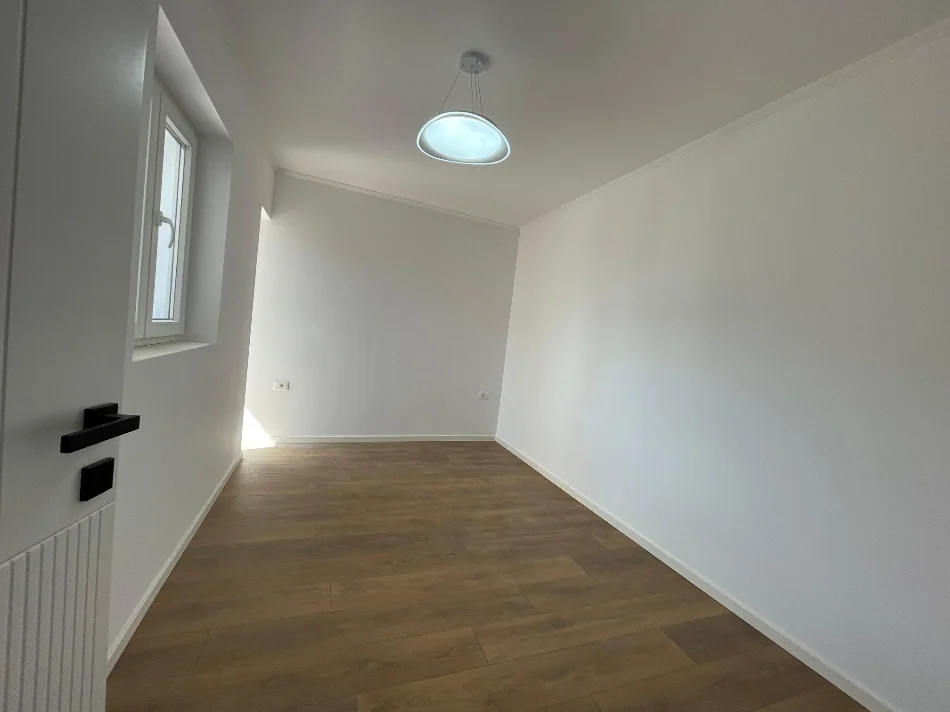 Tirane, shitet apartament 1+1 Kati 3, 50 m² 115.000 € (Tregu Elektrik)