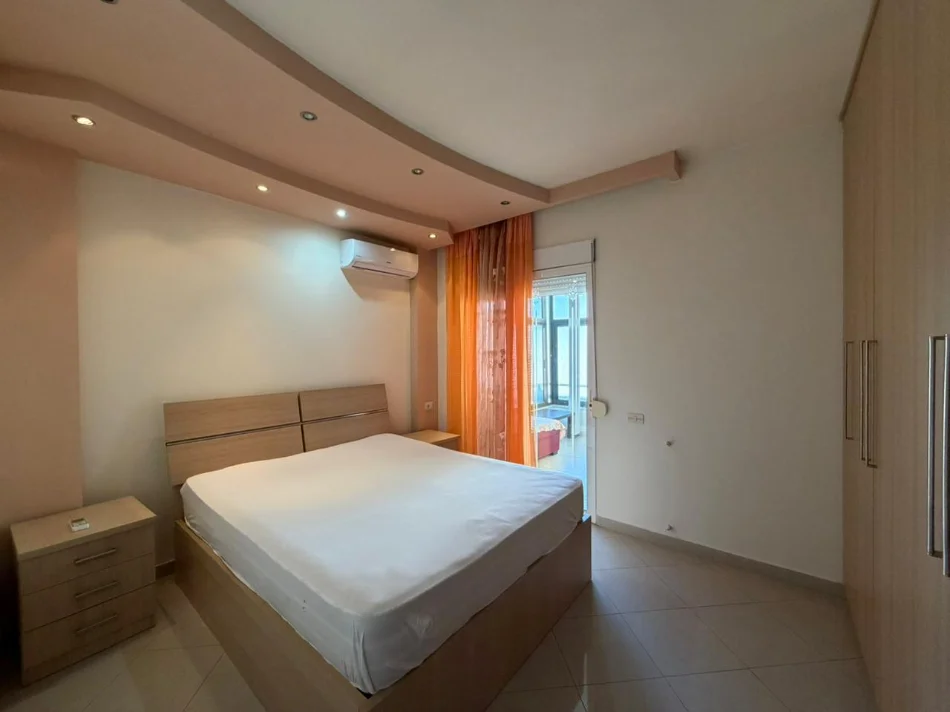 Tirane, jepet me qera apartament 2+1 Kati 1, 105 m² 450 € (Kodra e Diellit.)