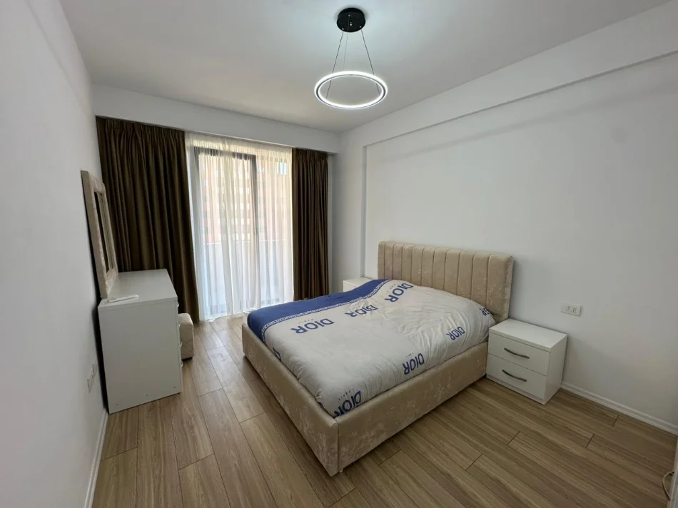 Tirane, jepet me qera apartament 1+1 Kati 4, 75 m² 550 € (Astir)