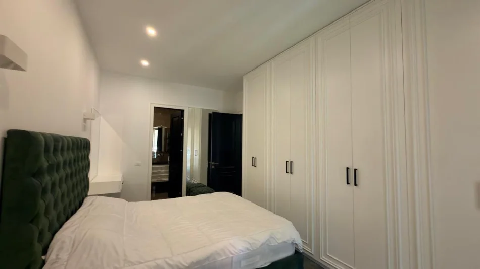 Tirane, jepet me qera apartament 2+1 Kati 4, 107 m² 1.400 € (Delijorgji)