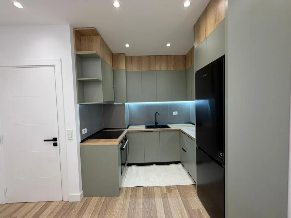 Tirane, shitet apartament 1+1 Kati 4, 61 m² 120.000 € (Astiri)