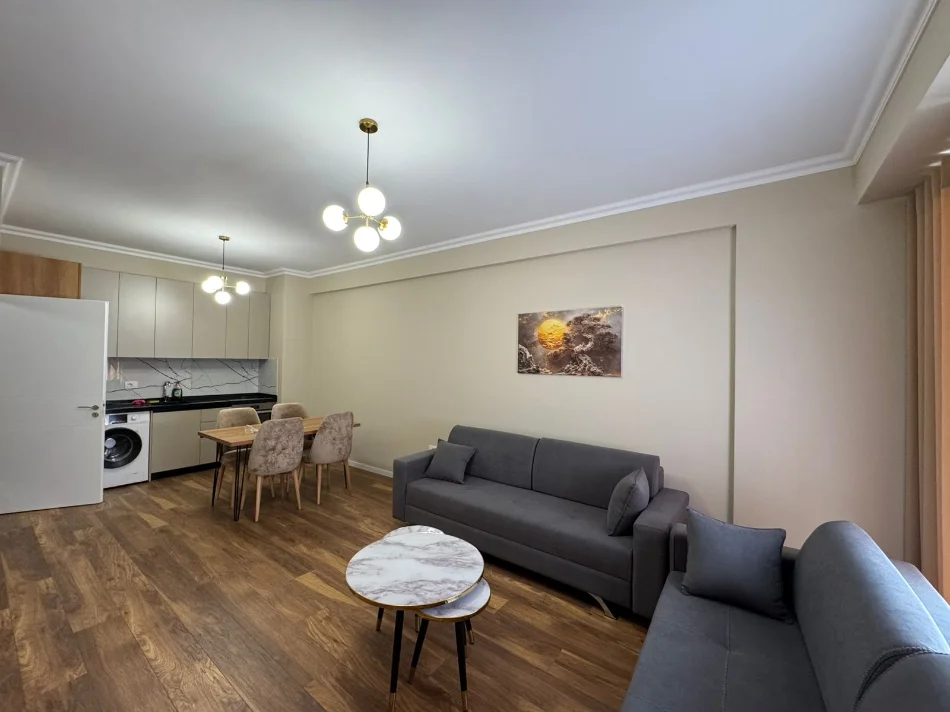 Tirane, jepet me qera apartament 1+1 Kati 3, 70 m² 500 € (Astir)