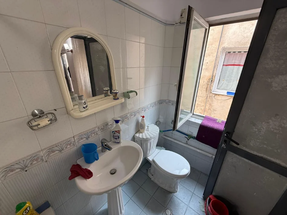 Tirane, shitet apartament 2+1 Kati 5, 82 m² 139.000 € (Brryli)