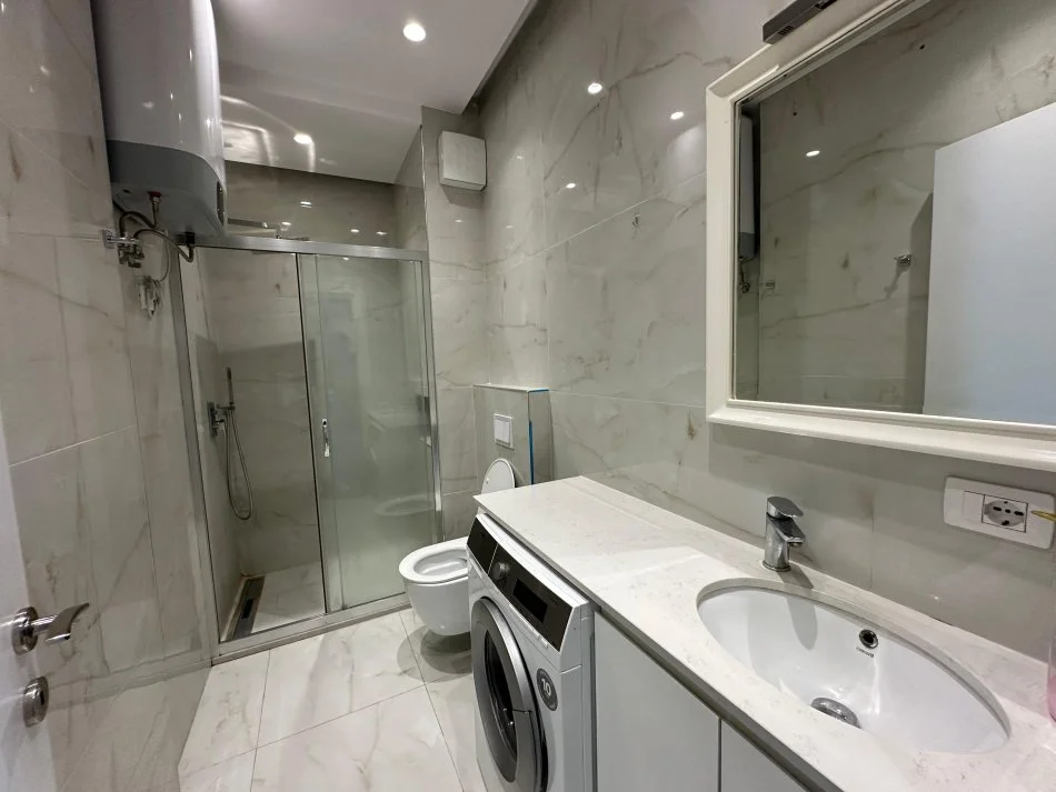 Tirane, shitet apartament 2+1+Ballkon , 65 m² (CASA ITALIA)