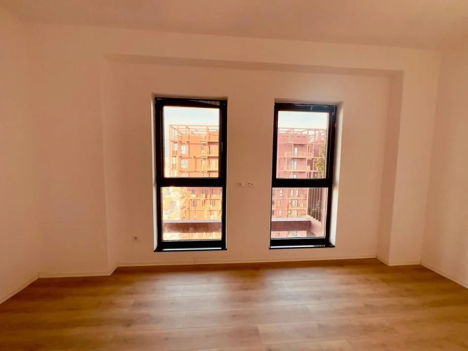 Tirane, Liste me oferta 3+1+Ballkon Kati 0, 115 m² (Rruga e Kavajes)