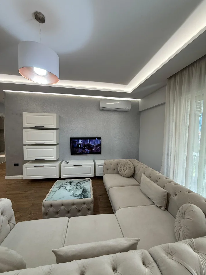 Tirane, jepet me qera apartament 2+1 Kati 3, 110 m² 1.000 € (Kopeshti Botanik)