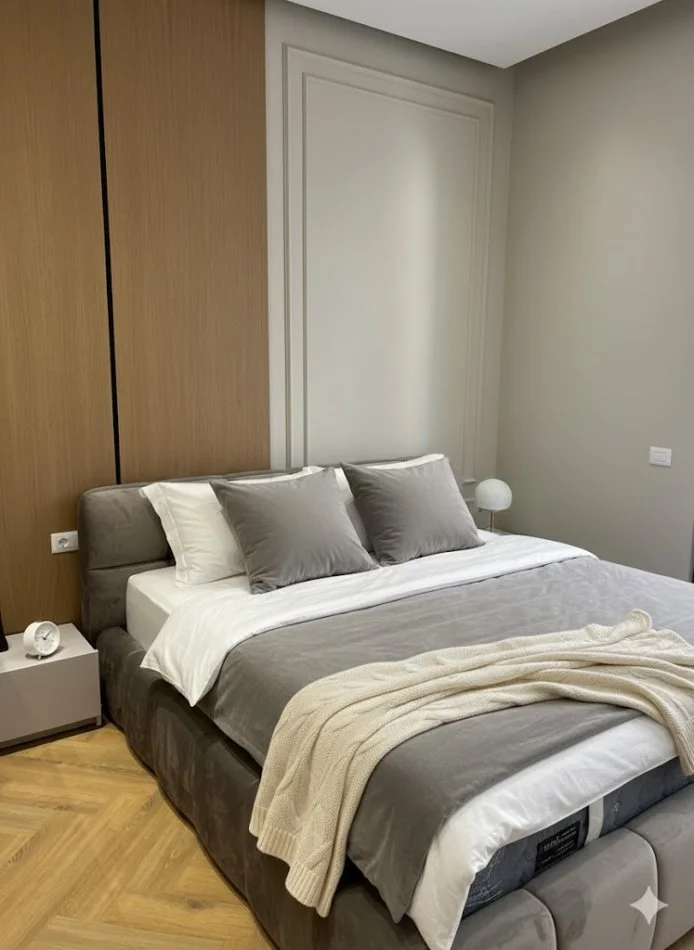Tirane, jepet me qera apartament 1+1+Aneks+Ballkon Kati 4, 75 m² 1.000 € 