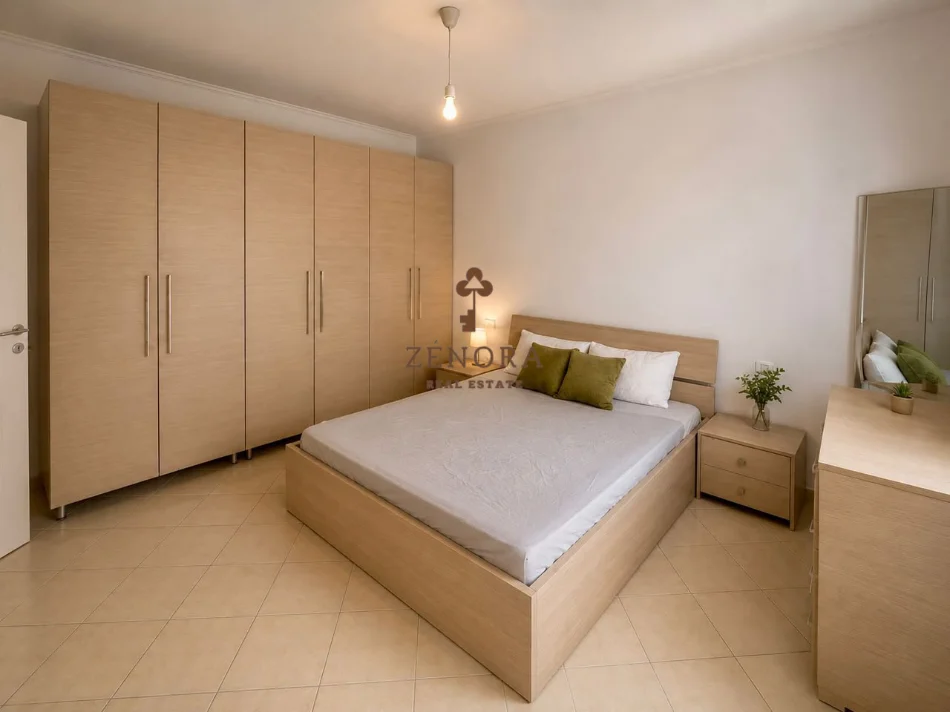 Tirane, jepet me qera apartament 2+1+Ballkon Kati 2, 186 m² 500 € (Fresku)