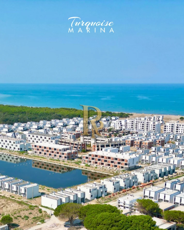 Durres, shitet Vile 4+1+Ballkon Kati 2, 344 m² 700.000 € (Turquose Marina)