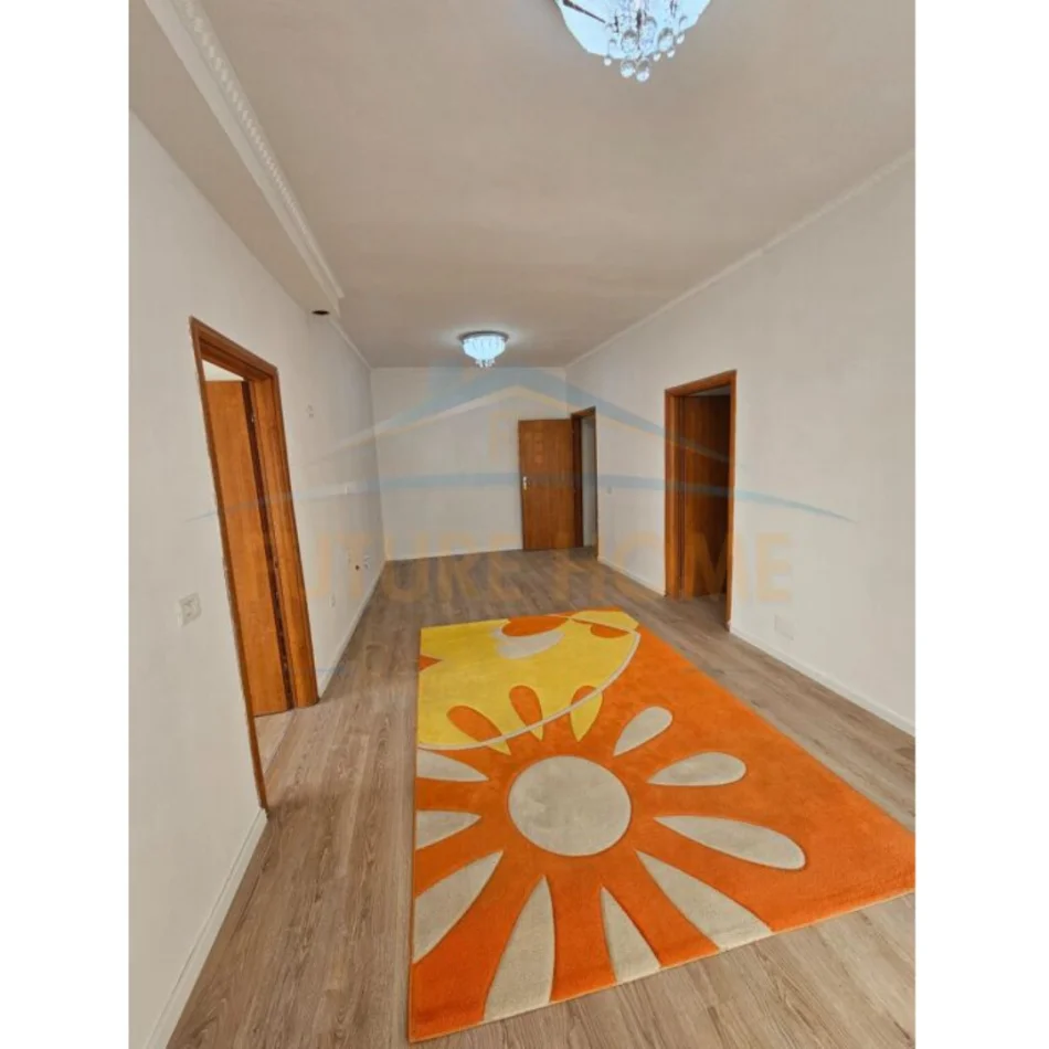 Tirane, shitet apartament 2+1 Kati 1, 83 m² 96.000 € (Fresk)