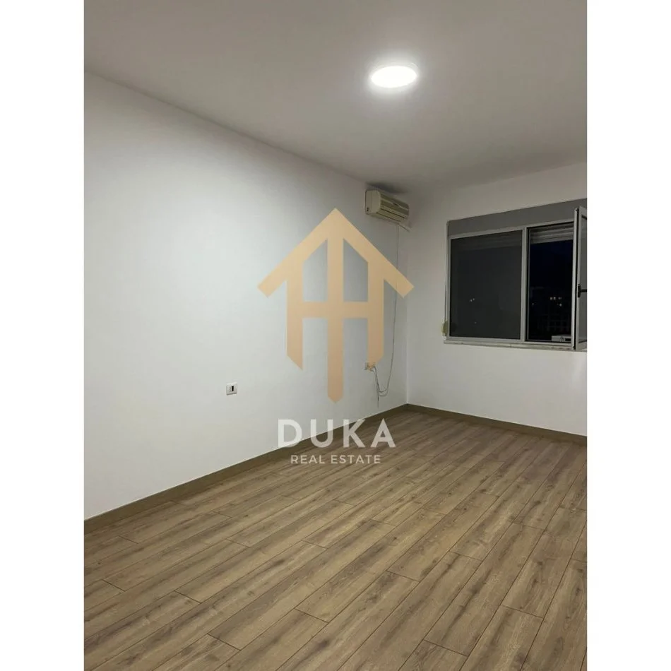 Tirane, jepet me qera apartament 2+1 Kati 7, 90 m² 500 € (Rruga e Dibres)