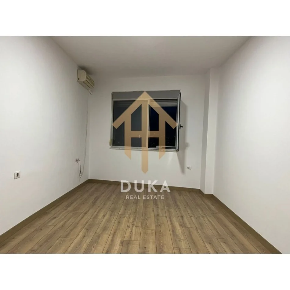 Tirane, jepet me qera apartament 2+1 Kati 7, 90 m² 500 € (Rruga e Dibres)