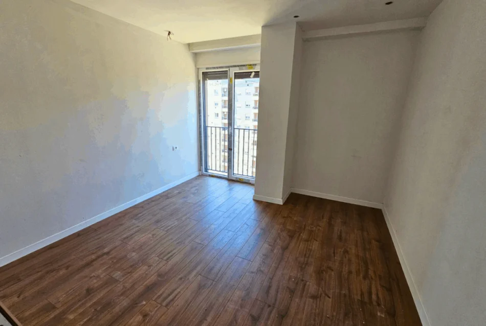 Tirane, shitet apartament 1+1 Kati 8, 66 m² 99.174 € (Bulevardi Kashar)