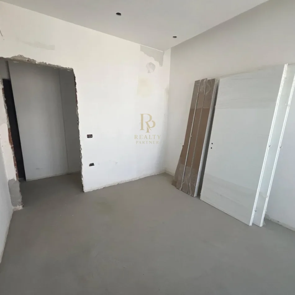 Tirane, shitet apartament 2+1+Ballkon Kati 6, 76 m² 137.000 € (Astir)