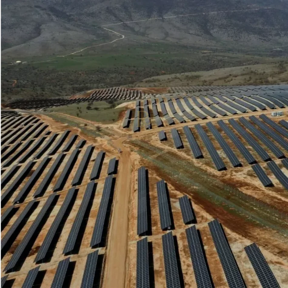 Tepelene, shitet toke , 700.000 m² 2.100.000 € (Tepelene)