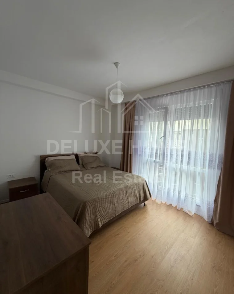 Shqiperi, jepet me qera apartament 1+1 Kati 7, 65 m² 600 € 