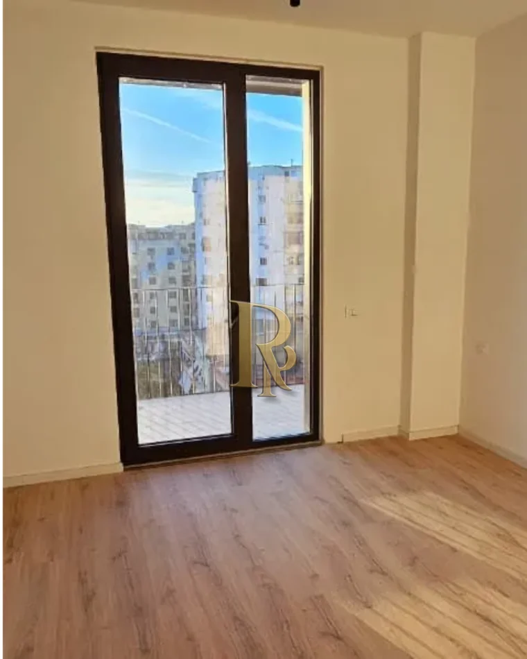 Tirane, shitet apartament 2+1+Ballkon Kati 7, 128 m² 397.000 € (Komuna e Parisit)
