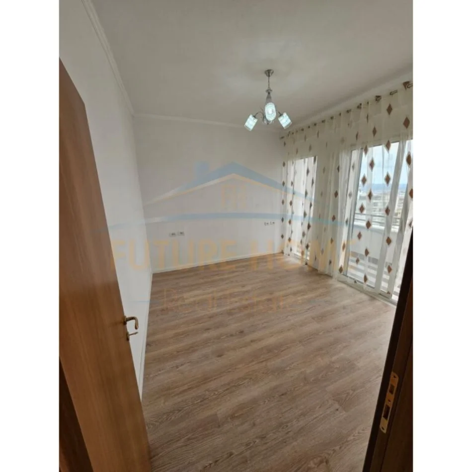 Tirane, shitet apartament 2+1 Kati 1, 83 m² 96.000 € (Fresk)