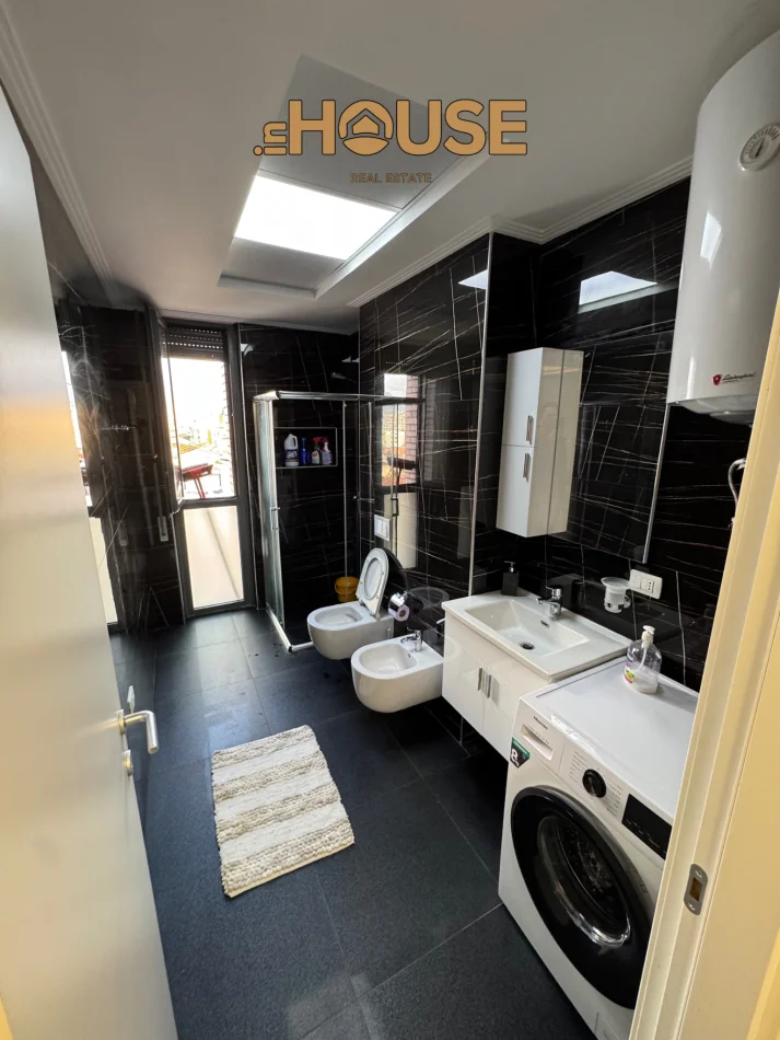 Tirane, jepet me qera apartament 2+1 Kati 7, 105 m² 750 € (Don Bosko)