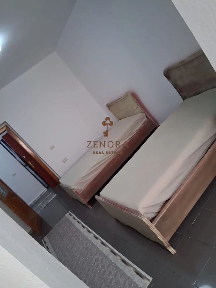 Tirane, jepet me qera apartament 2+1+Ballkon Kati 1, 72 m² 460 € (Rruga e Durresit)