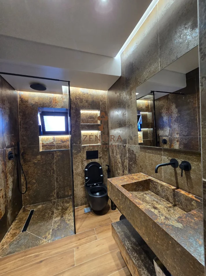 Sarande, shitet apartament 1+1+Ballkon , 58 m² 175.000 € (Rruga Adem Sheme)
