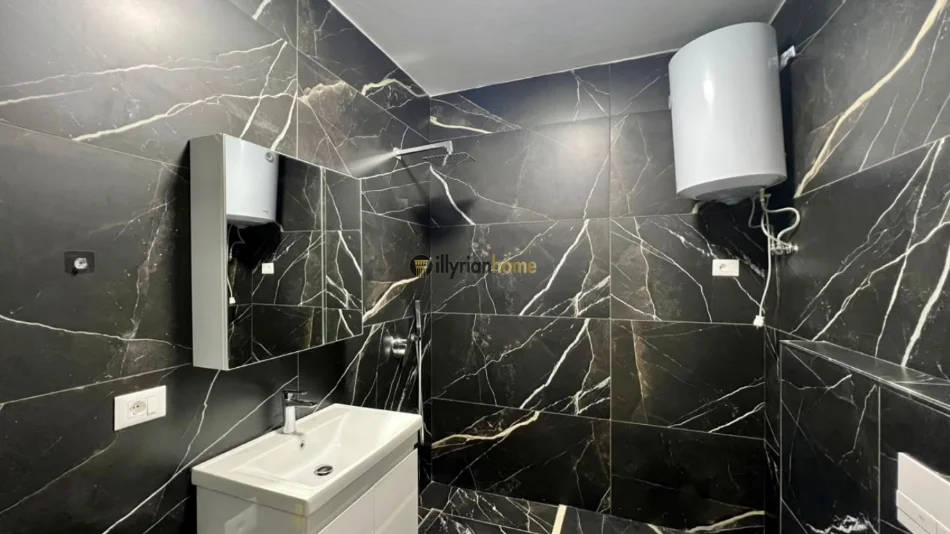 Tirane, jepet me qera apartament 1+1 Kati 3, 74 m² 700 € (Shkolla e Baletit)
