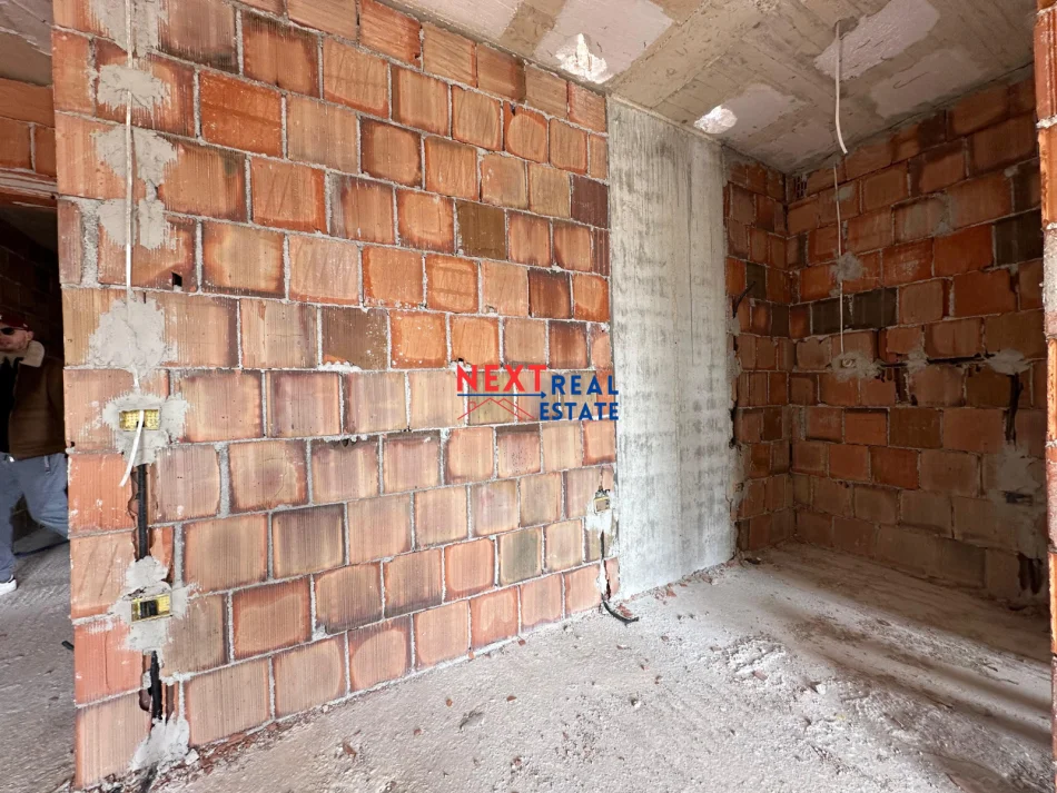 SHITEN BASHKE OSE TE NDARA 2 APARTAMENTE NE ORIKUM TEK MEHILLI SHPK