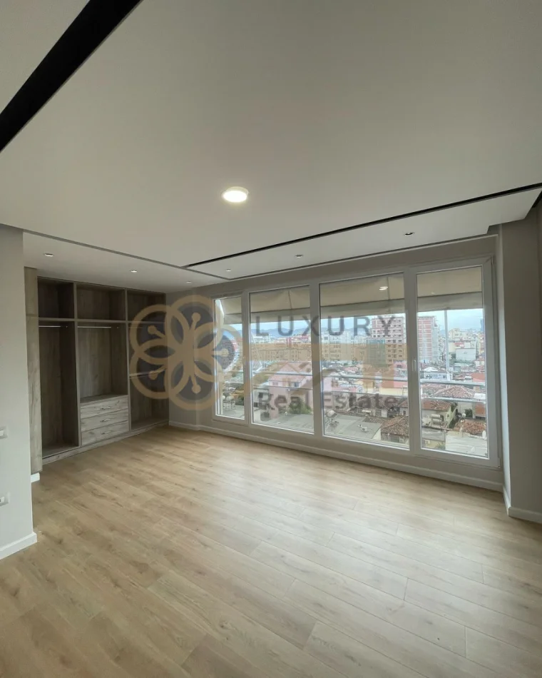 Tirane, shitet apartament 3+1+Ballkon Kati 5, 164 m² 280.000 € (Rr Arkitekt Sinani)