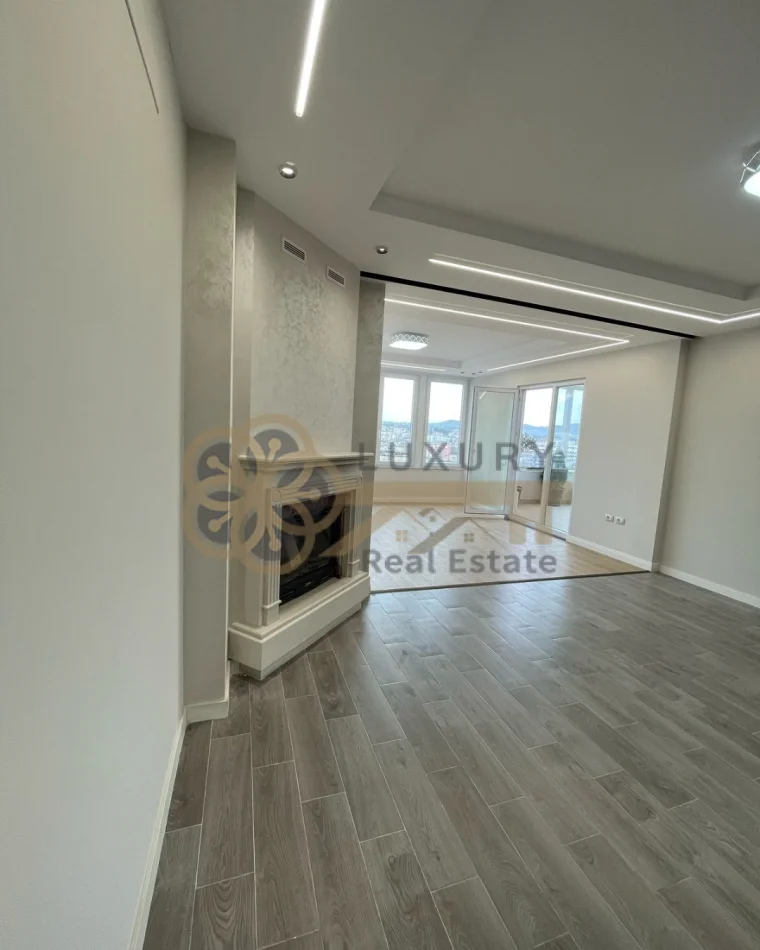 Tirane, shitet apartament 3+1+Ballkon Kati 5, 164 m² 280.000 € (Rr Arkitekt Sinani)