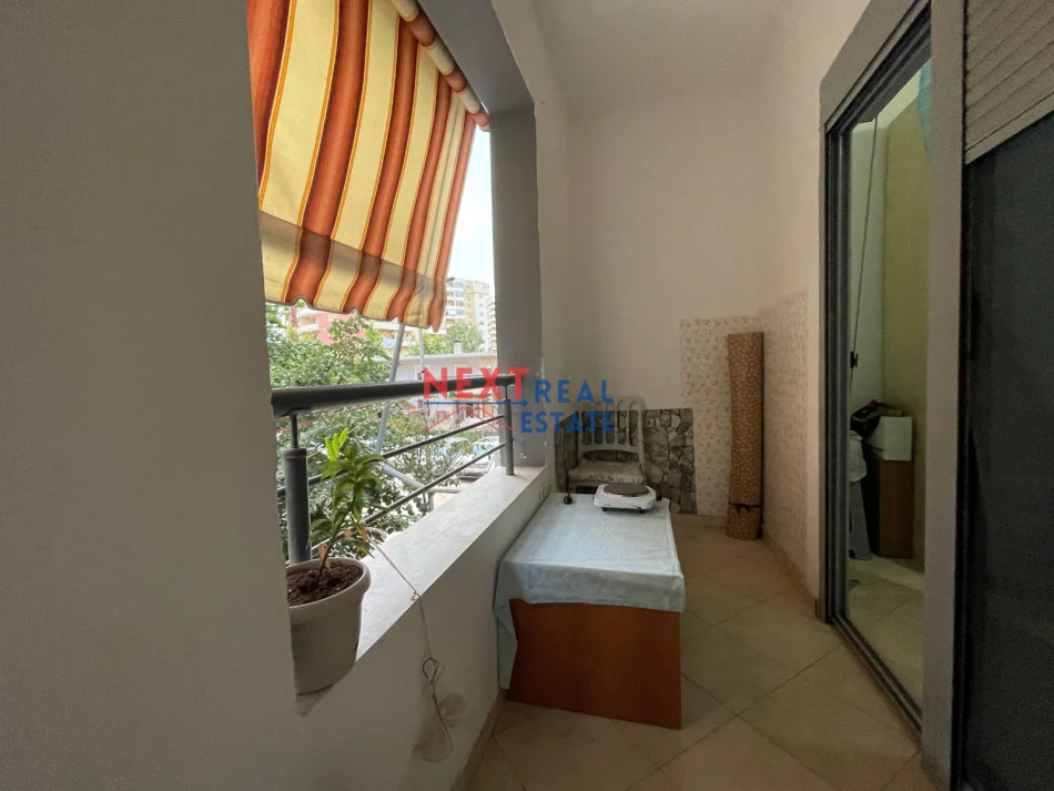 Vlore, jepet me qera apartament 1+1+Ballkon , 300 € 