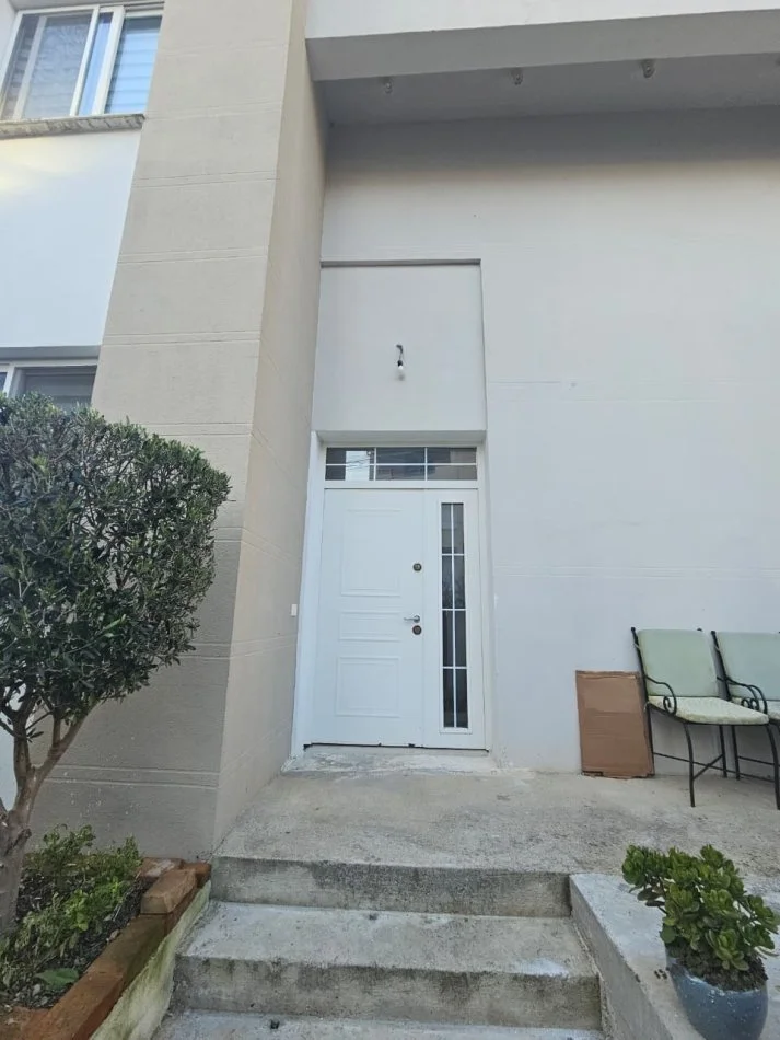 Tirane, shes Vile 3 Katshe Kati 3, 345 m² 800.000 € 