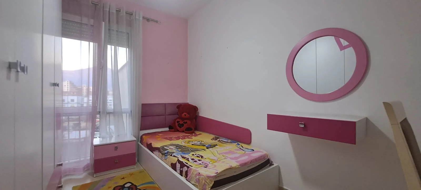 Shitet apartament 3+1+2 te Ali Demi