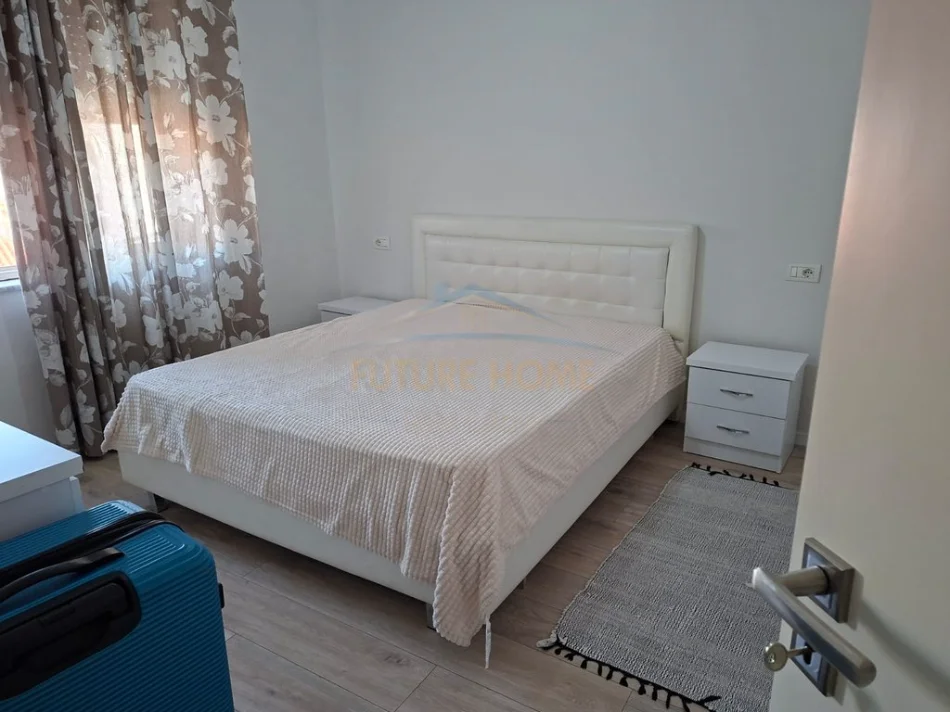 Tirane, jepet me qera apartament 2+1 Kati 5, 76 m² 650 € (URA E TABAKEVE)
