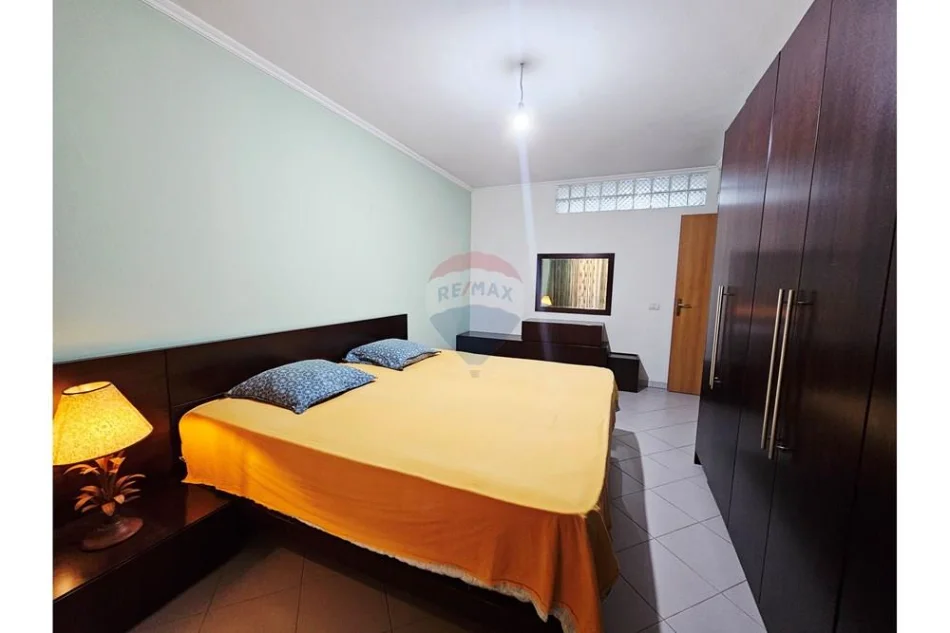 Tirane, jepet me qera apartament 2+1+Ballkon Kati 6, 102 m² 700 € (Rruga Asim Vokshi)