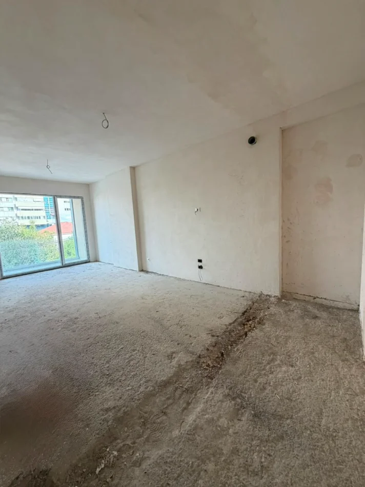 Tirane, shitet apartament 1+1 Kati 3, 79 m² 146.600 € (FUSHA AVIACIONIT)