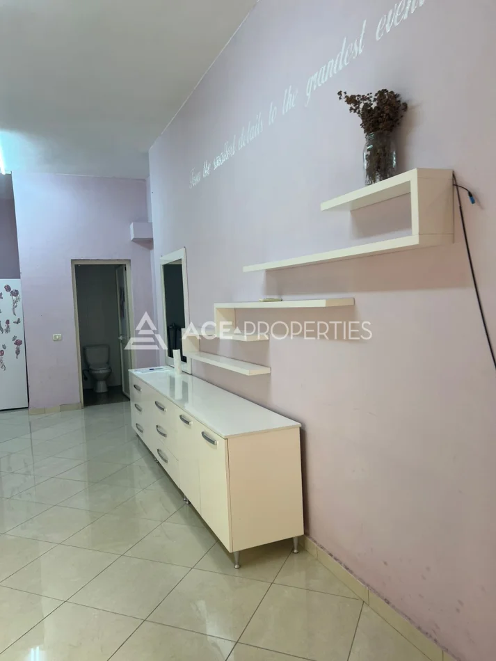 Durres, jepet me qera ambjent biznesi Kati 1, 40 m² 250 € (Vollga, Durres)