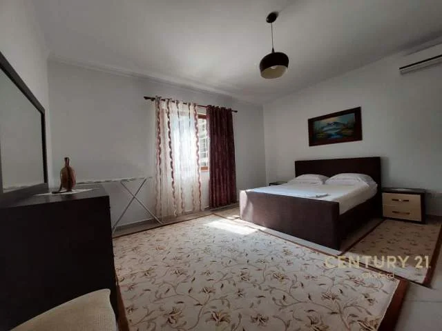 Tirane, jepet me qera apartament 3+1+A+BLK Kati 2, 155 m² 550 Euro (Dritan Hoxha)