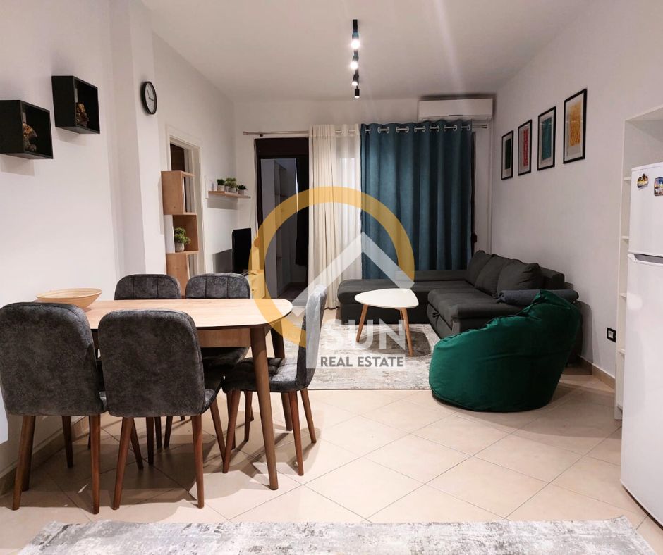 Shkoder, jepet me qera apartament 3+1 Kati 3, 96 m² 500 € (PARRUCE)