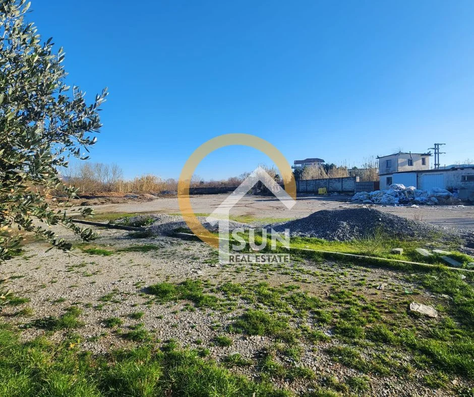 Shkoder, shitet toke , 8.607 m² (RR. BEXHENE, SHKODER)