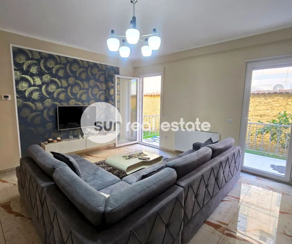 Shkoder, jepet me qera apartament 2+1+Ballkon Kati 0, 92 m² 